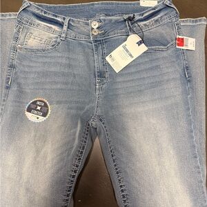 Wallflower Women's Light Blue Boot Cut Jeans